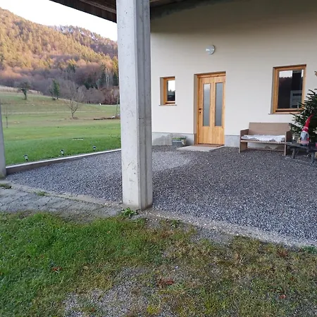 Apartma Pod Pugledom Apartamento *